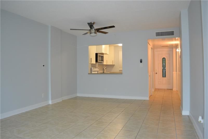 Primary Photo - 107 Royal Park Dr