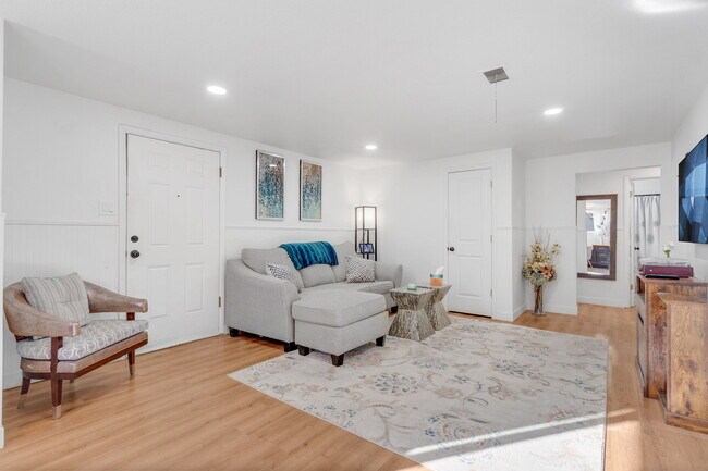 Sala de estar - 4720 Federal Blvd