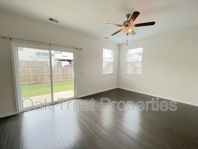 Building Photo - 9054 Parlor Dr