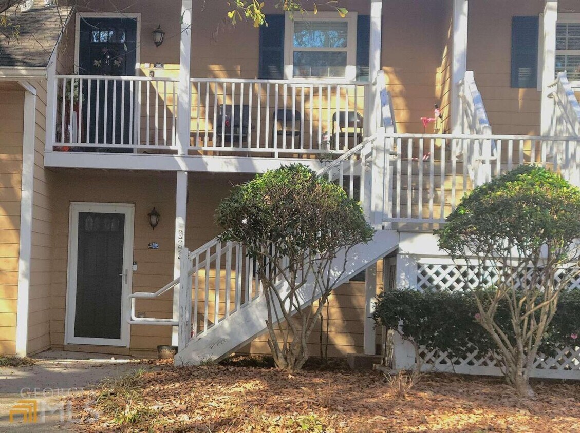 4141 Riverlook Pkwy SE Unit 205, Marietta, GA 30067 Condo for Rent in