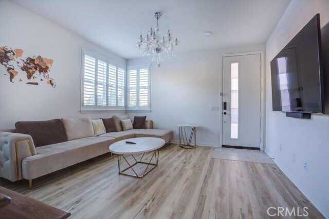 Foto del edificio - 7805 Paxton Pl