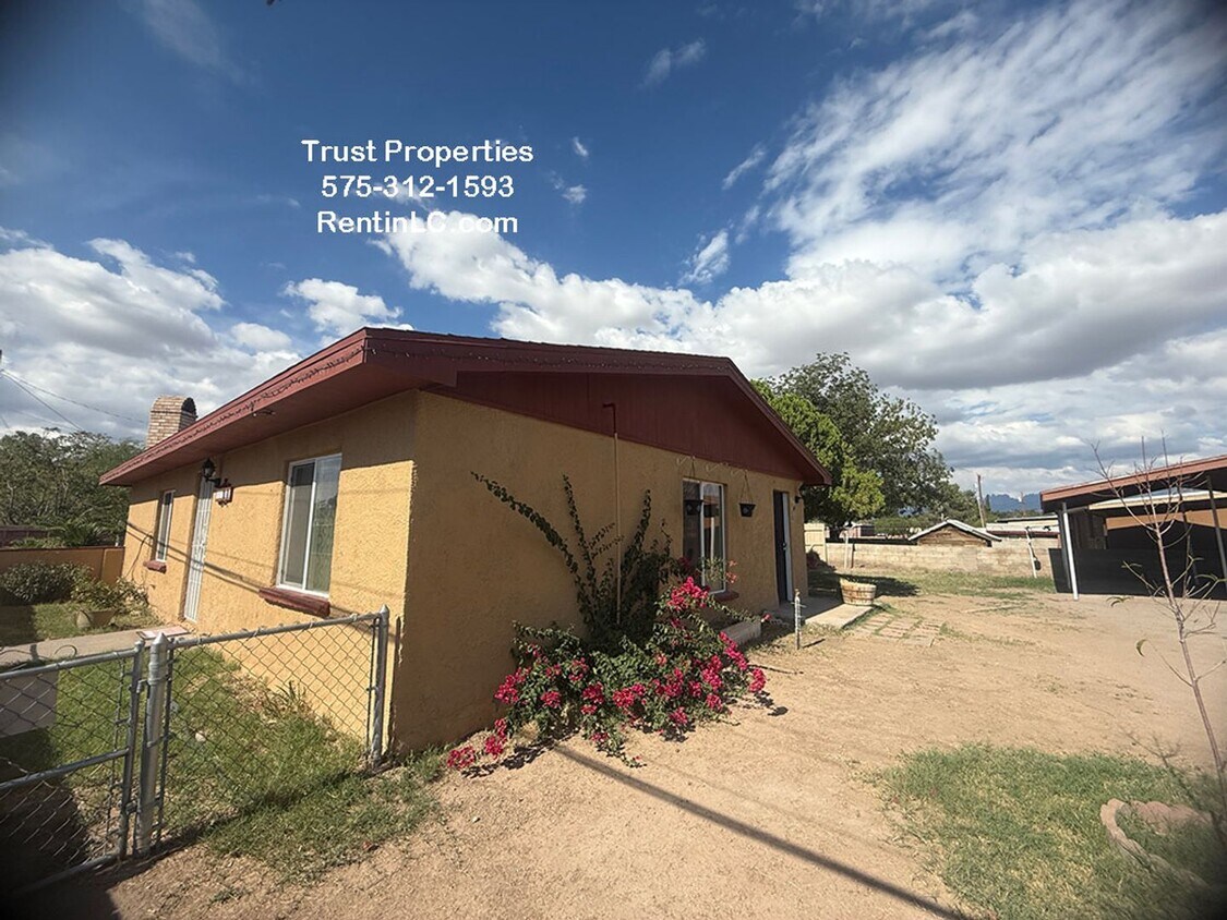 Foto principal - Spacious 2/1 close to everything