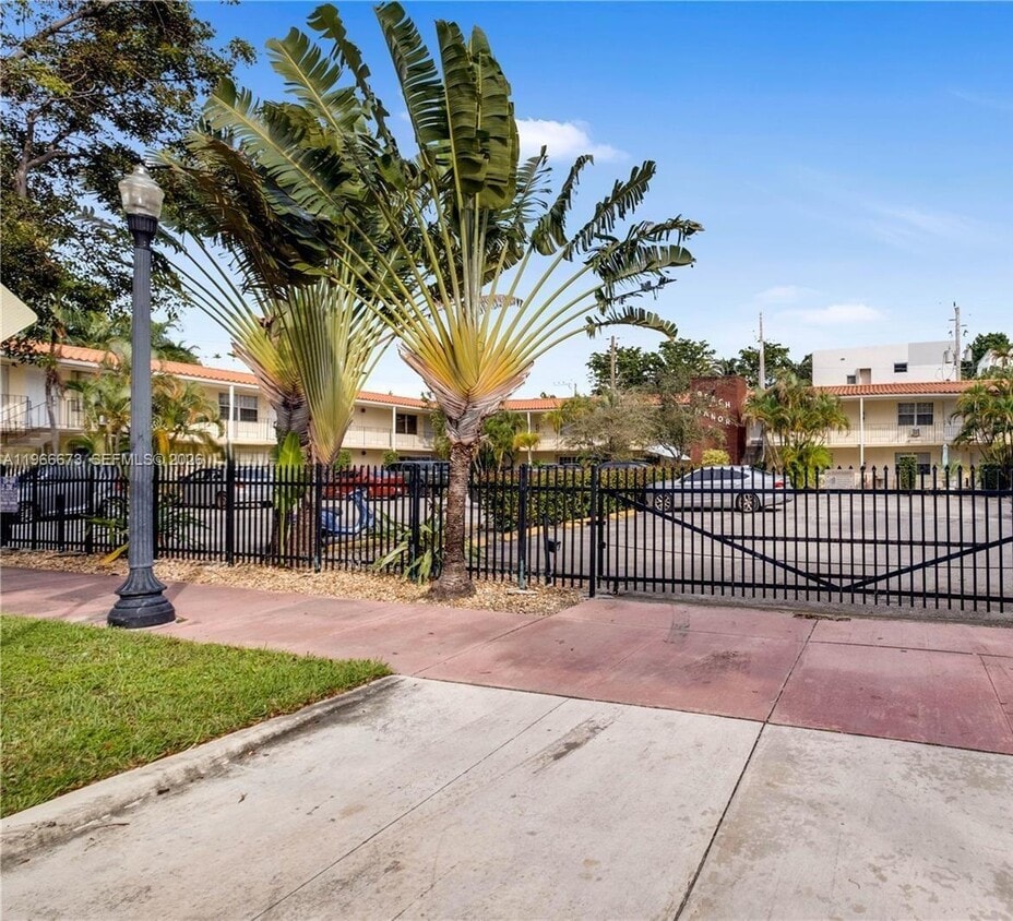 Foto del edificio - 345 Michigan Ave