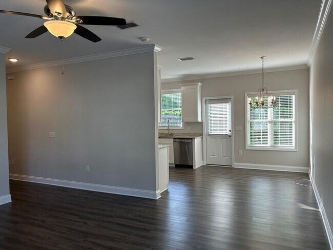 Foto del edificio - 308 Summercreek Cove