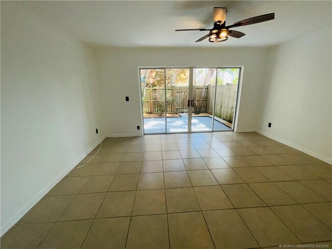 Foto del edificio - 316 Hernando St