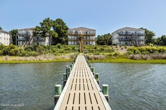 Building Photo - 8632 Sound Dr