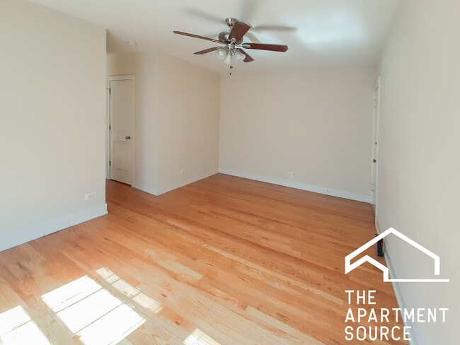 Photo - 514 W Cornelia Ave Apartment