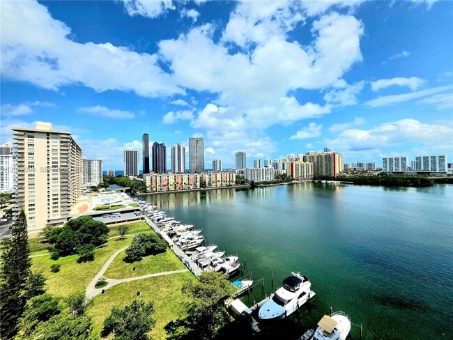 Foto del edificio - 290 174th St