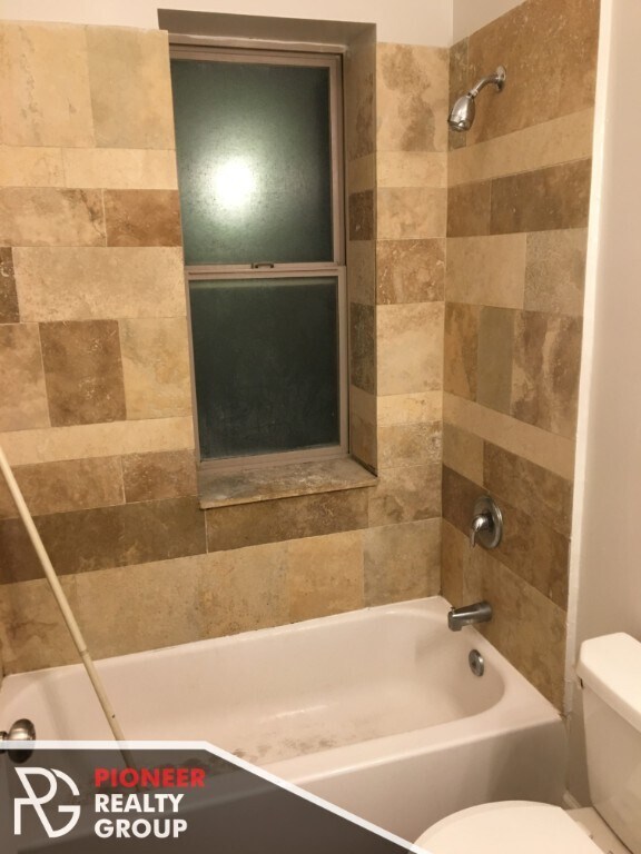 Foto del edificio - 2 Bed in Rogers Park! Great Location!