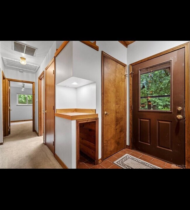 30 Glenhaven Rd Unit 30, Dayton, OH 45415 Condo for Rent in Dayton