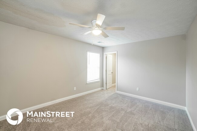 Building Photo - 9137 River Trail Dr