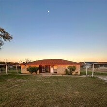 Building Photo - 120 Don Propp Rd