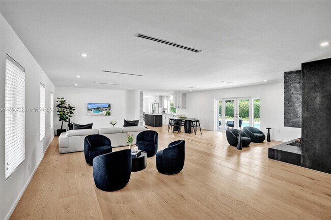 Foto del edificio - 7941 SW 143rd St