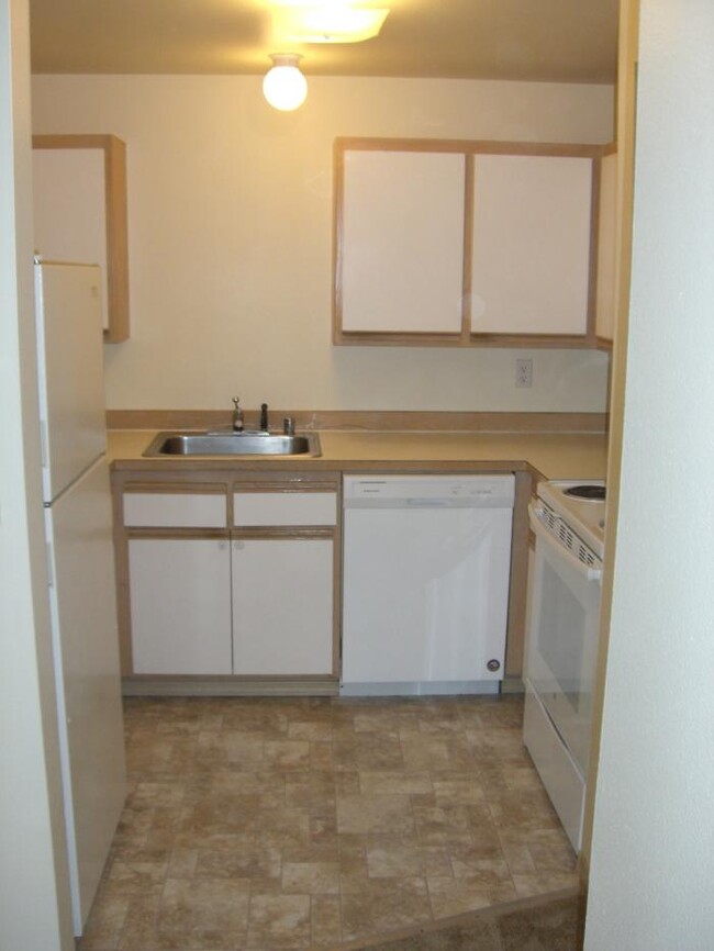 Building Photo - 2 bedroom in Lake Stevens WA 98258