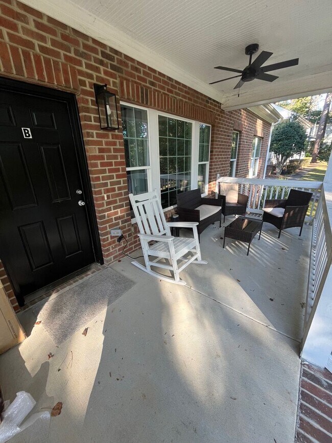 Foto del edificio - 812 Old Pittsboro Rd