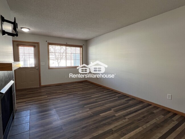 Building Photo - 17343 River Birch Ln S E