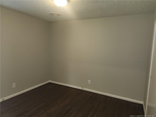Building Photo - 417 Windermere Dr