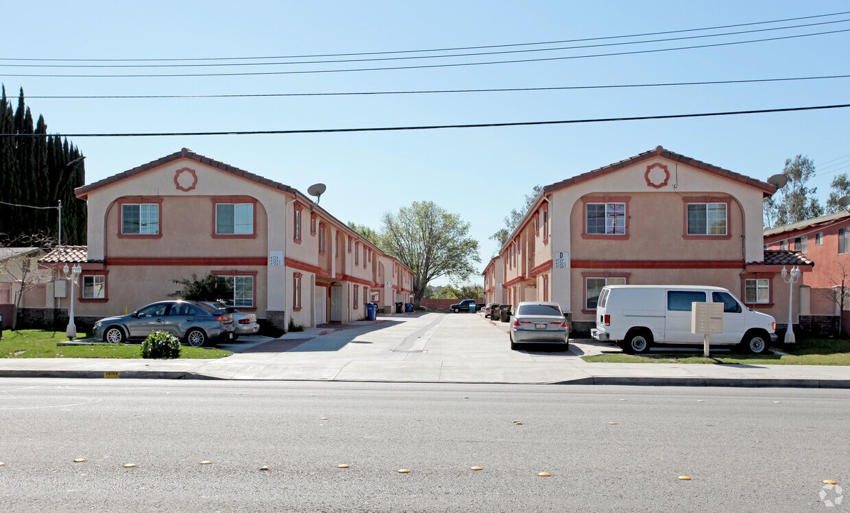 Foto del edificio - 4720-4726 Florence Ave