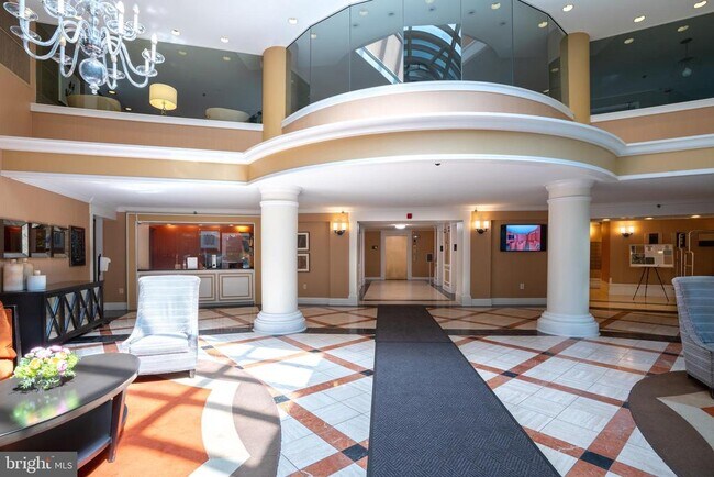 Foto del edificio - 10101 Grosvenor Pl