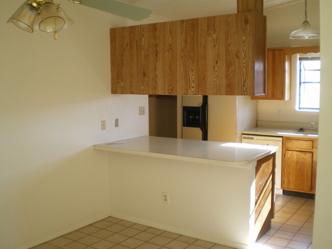 Building Photo - 3760 Jade Ave