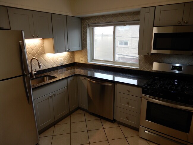 Building Photo - 1522 N Harlem Ave