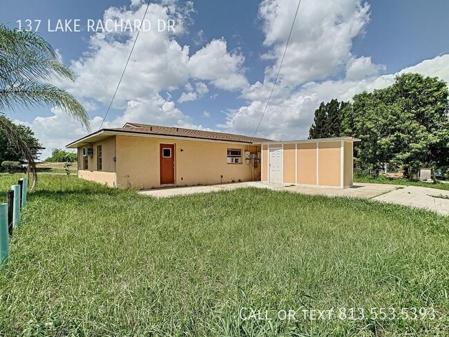 Foto del edificio - 137 Lake Rachard Dr