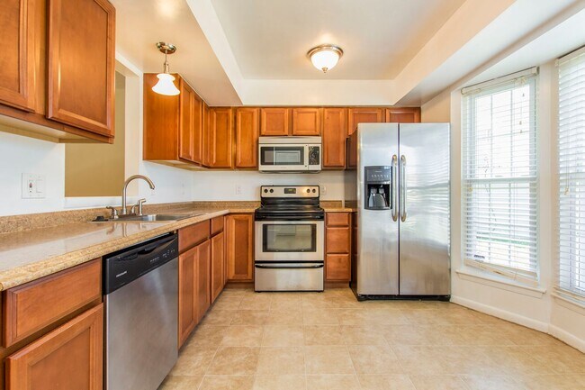 Building Photo - Your Dream Home in Virginia Beach Awaits!