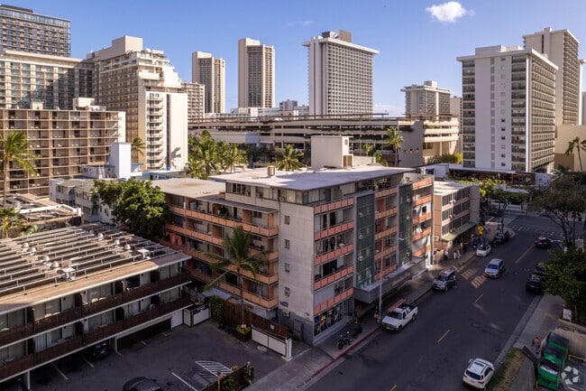 Aerial Photo - Hawaiian King AOAO