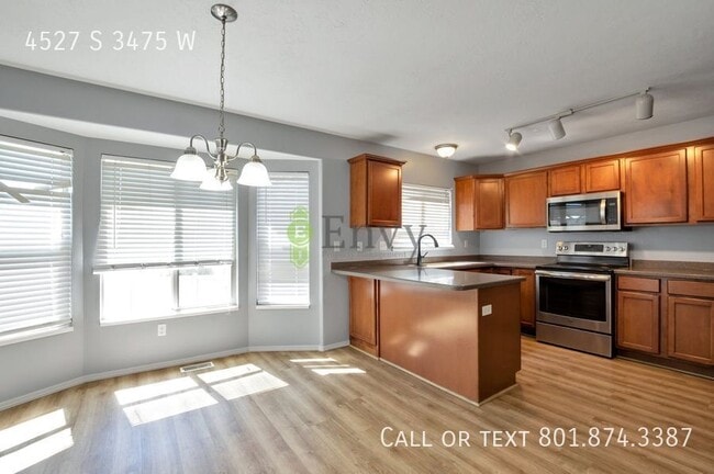 Building Photo - 4527 S 3475 W