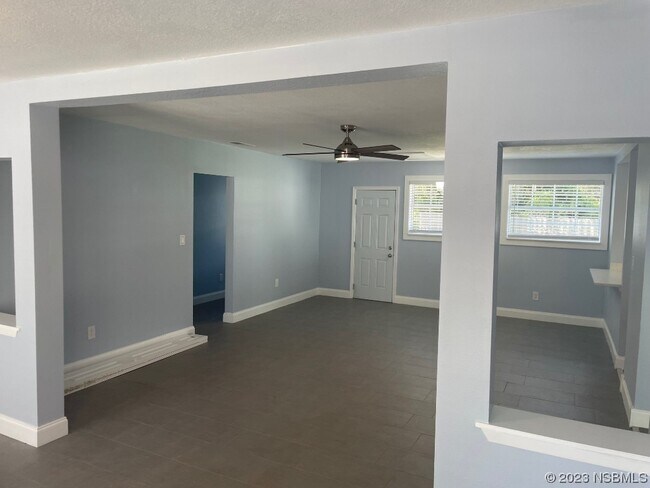 Foto del edificio - 255 Oak Ln