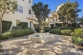 Building Photo - 569 E Montecito St