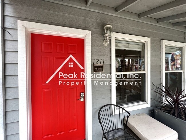 Building Photo - 2 br, 1 bath House - 1211 R Street