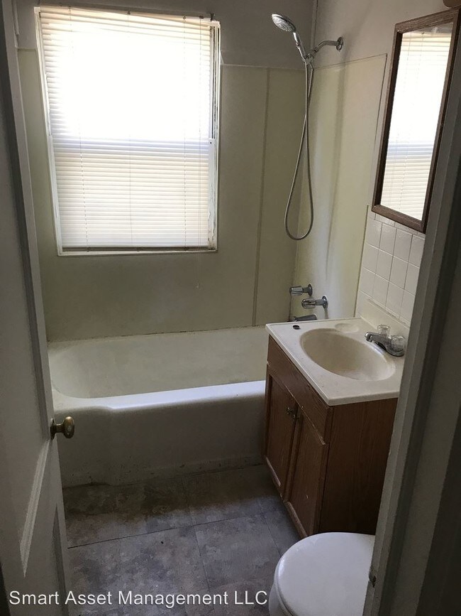 Foto del edificio - 2 br, 1 bath House - 5249 N 45th Street