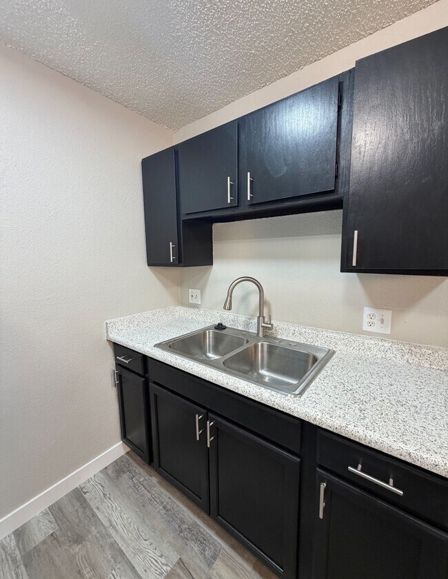 Foto del edificio - Marmont Springs Apartments