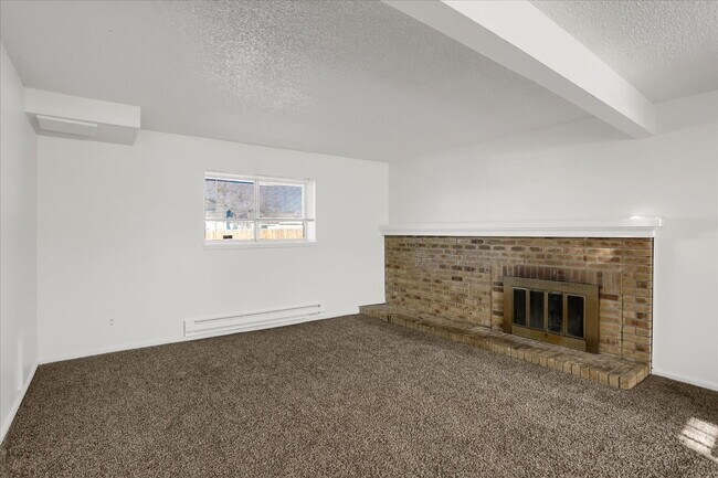 Foto del edificio - Aurora Single Family Home - 4 Bedroom (16AR)