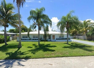 Building Photo - 249 Harwood Ave