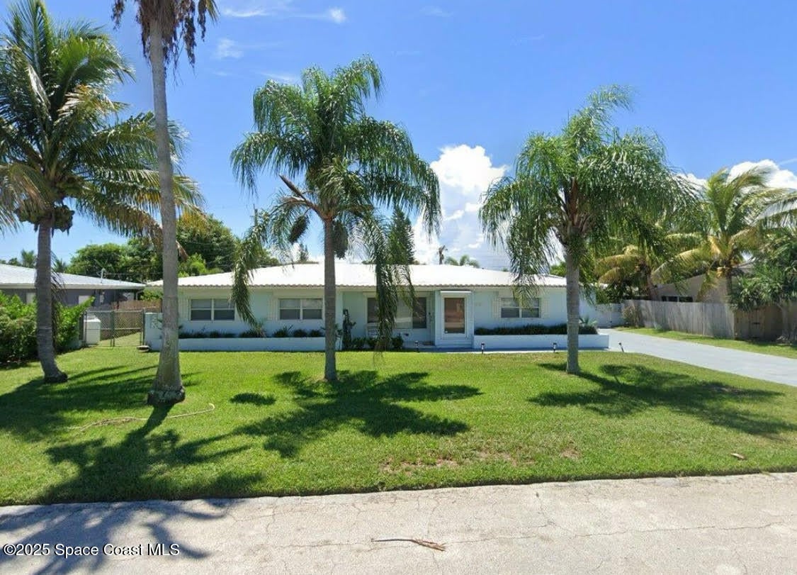 Foto principal - 249 Harwood Ave