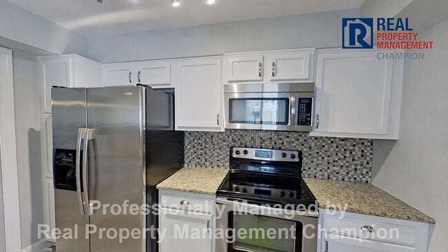 Building Photo - 3 BD/2.5 BA Home in MacCumber Terrace Neighborhood Minutes from Wrightsville Beach