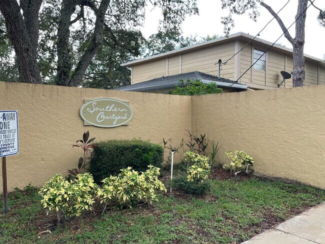 Building Photo - 2013 Oleander Blvd