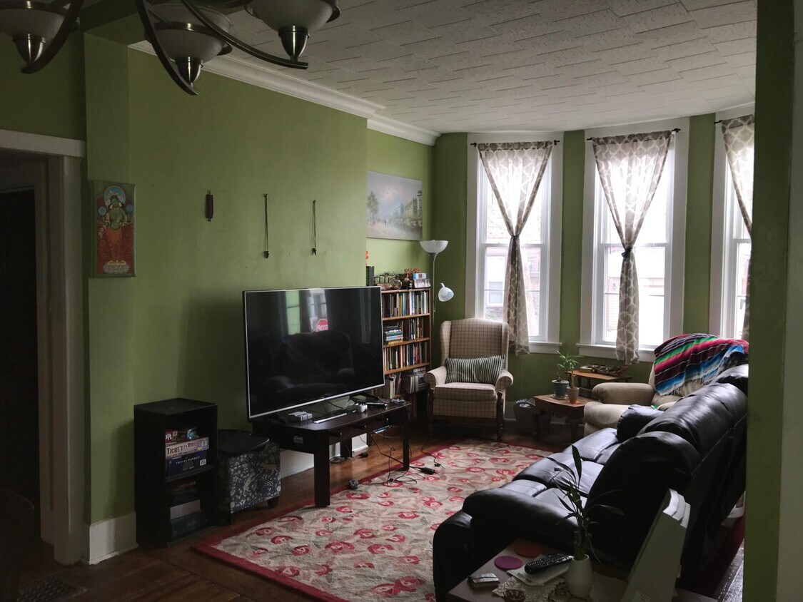 207 York St Unit 2, Buffalo, NY 14213 207 York St Buffalo, NY Apartments for Rent in Buffalo