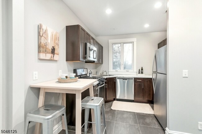 Foto del edificio - 179 Ashland Ave