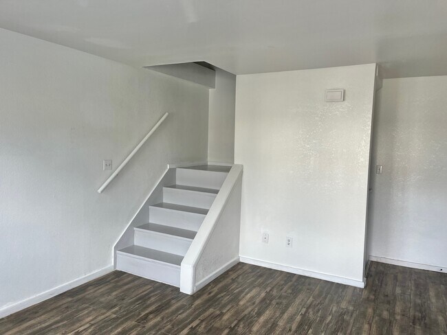 Foto del edificio - Pheasant Glen Town House #12