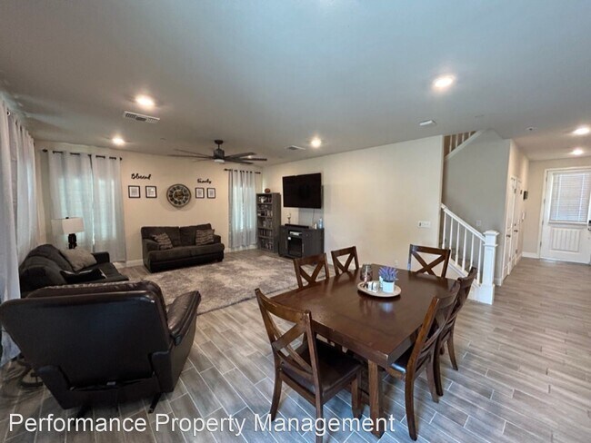 Foto del edificio - 4 br, 3 bath House - 3608 Oak Lake Ln