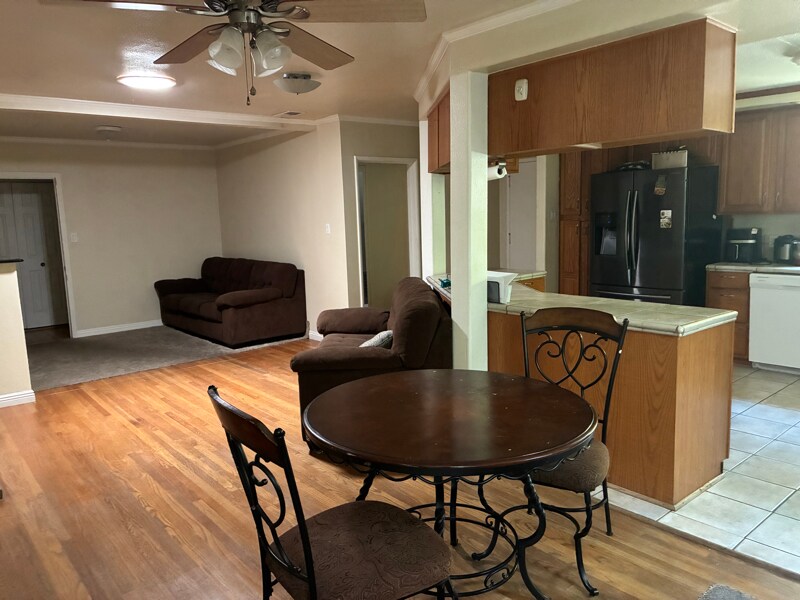 Foto principal - 3920 Melody Ln