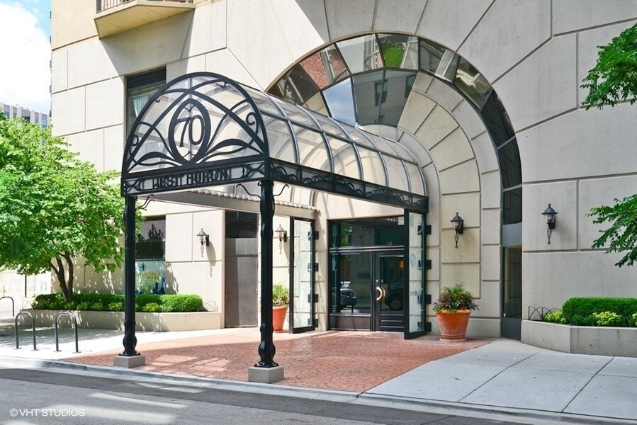 Foto principal - 70 W Huron St