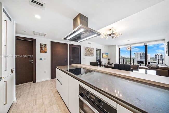 Photo - 1000 Brickell Plaza Apartment