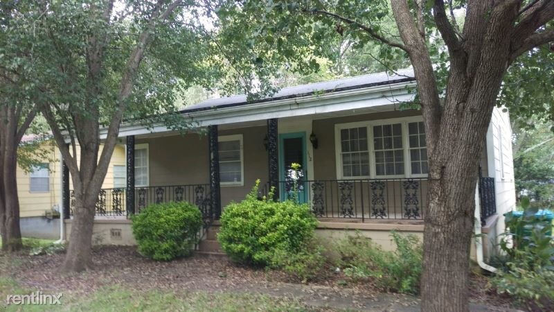 Primary Photo - 3 br, 2 bath House - 112 Lancaster St. E
