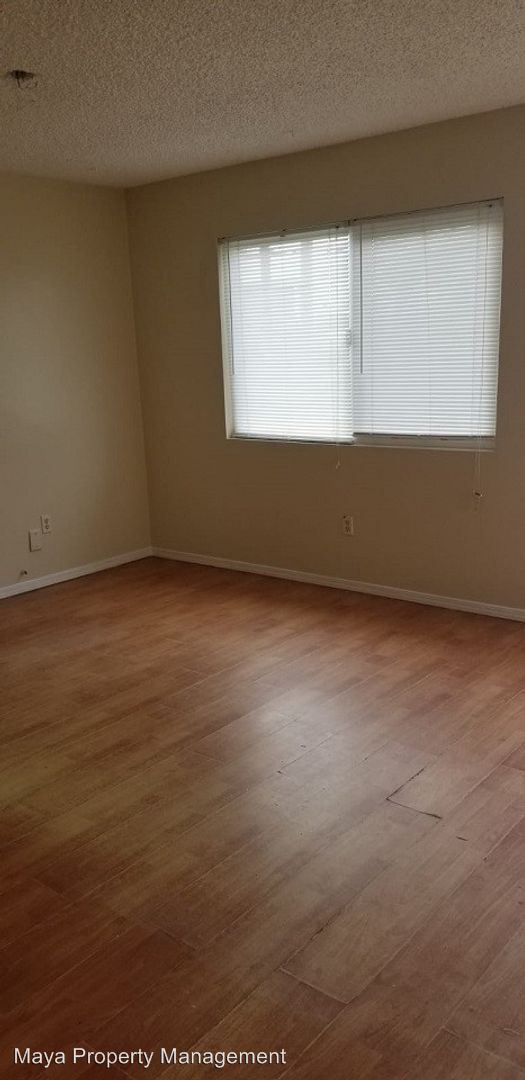 Foto del edificio - 2 br, 1 bath Apartment - 407 Knott St. A-B