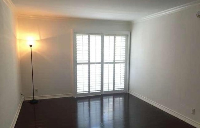 Fotografía del edificio - 1741 Granville Ave