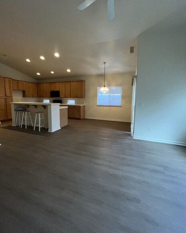 Foto del edificio - 7565 Whitmore St